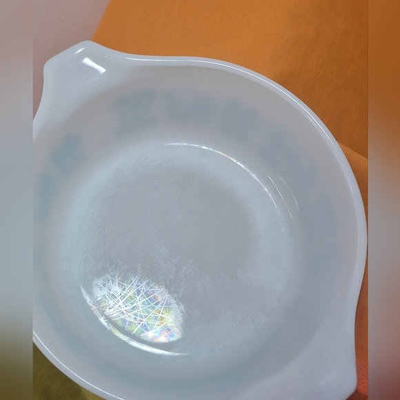 Vintage Pyrex Amish Butterprint #472 1 1/2 Pt Casserole Dish - Picture 10 of 11